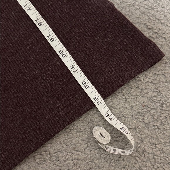 Bailey Ribbed Tank - Picture 11 of 15